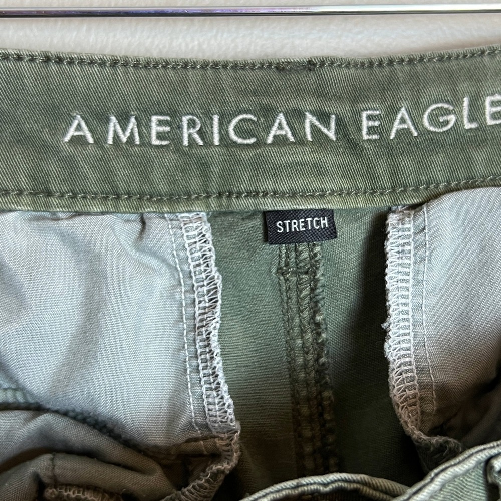 American Eagle Green Cargo Pants Women's Size 6 Wide Leg Streetwear Y2K 6 - Picture 5 of 7